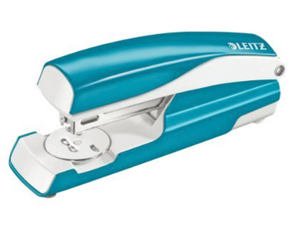 AGRAFEUSE LEITZ WOW MTAL 40X58X145MM 30 FEUILLES AGRAFES 24/6 ET 26/6 COLORIS TURQUOISE