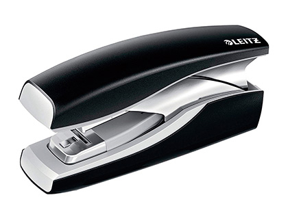 AGRAFEUSE LEITZ NEXXT SOFTPRESS METAL TECHNOLOGIE   FLATCLINCH 44X65X149MM 30F AGRAFES SOFTPRESS COLORIS NOIR